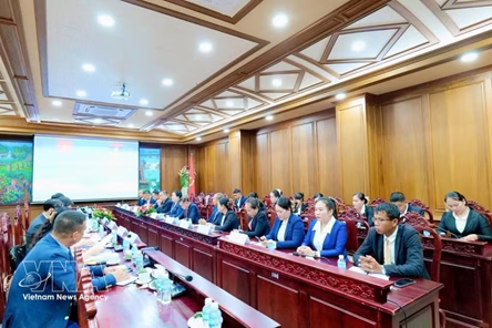 Vietnamese, Lao localities bolster Front cooperation